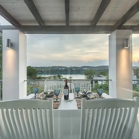 Minimal Sea View Maisonette * ポルト・ヘリ